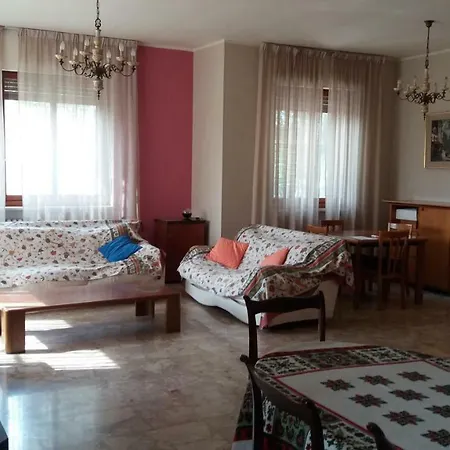 Paulette Holiday home